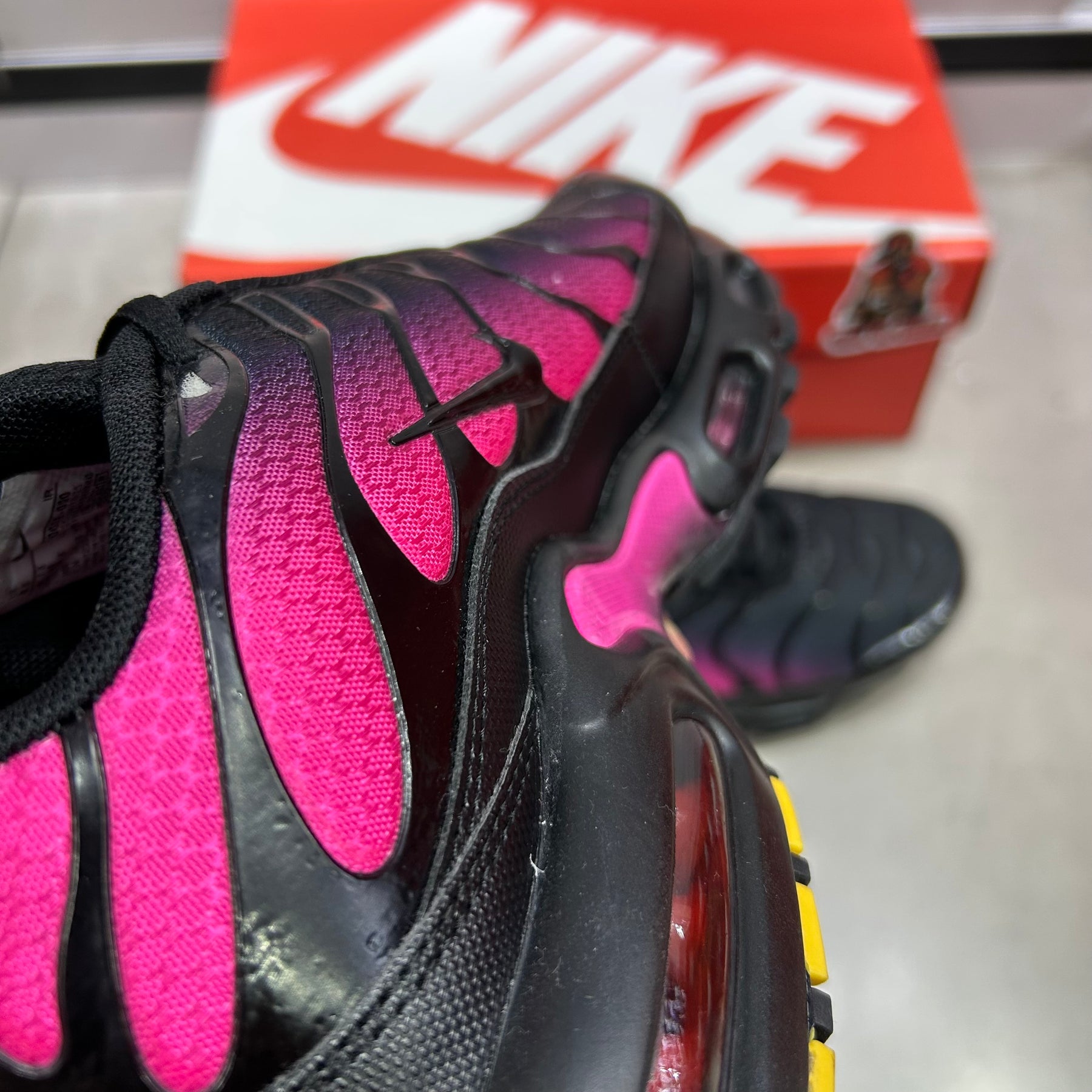 Air Max Plus Tn 1 “Hyper Pink”
