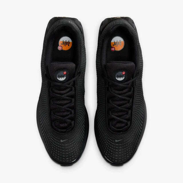 Air Max Plus Dn “Triple Black”