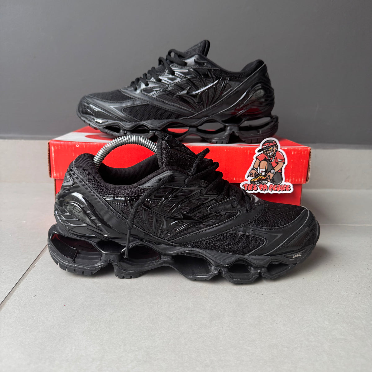Mizuno Wave Prophecy “Black”