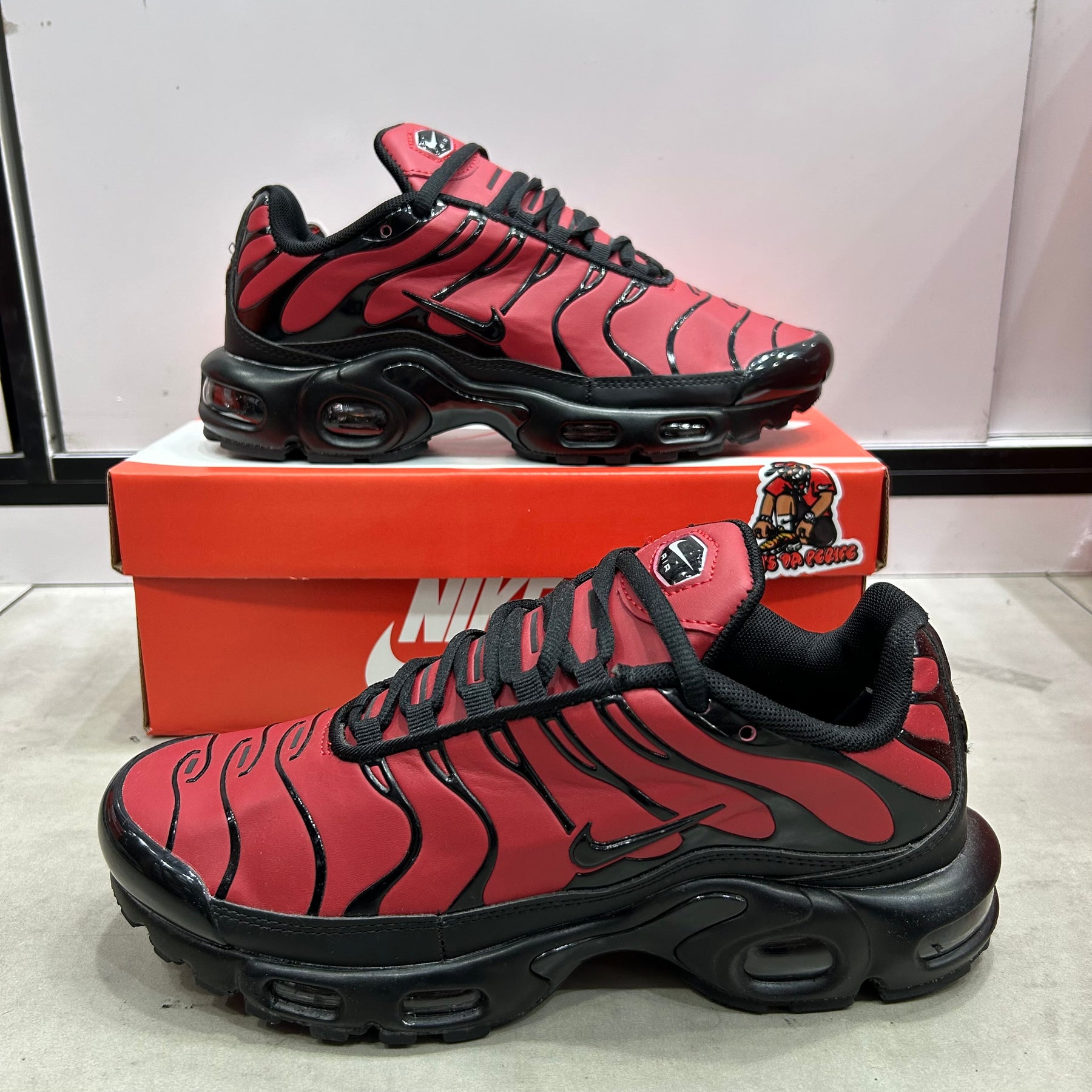 Air Max Plus Tn 1 “Black red”
