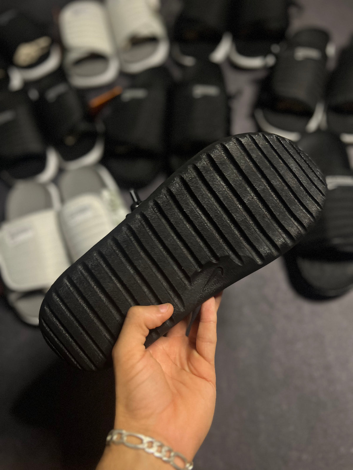 Chinelo Nike Asuna All Black 2.0