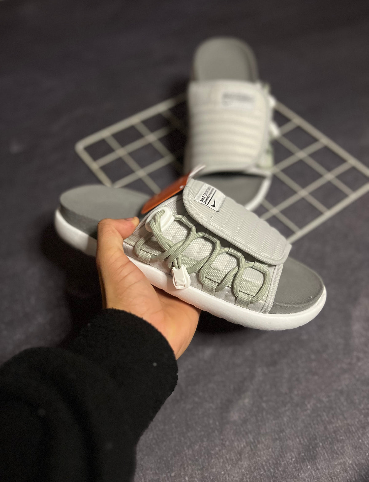 Chinelo Nike Asuna 2.0 - Cinza