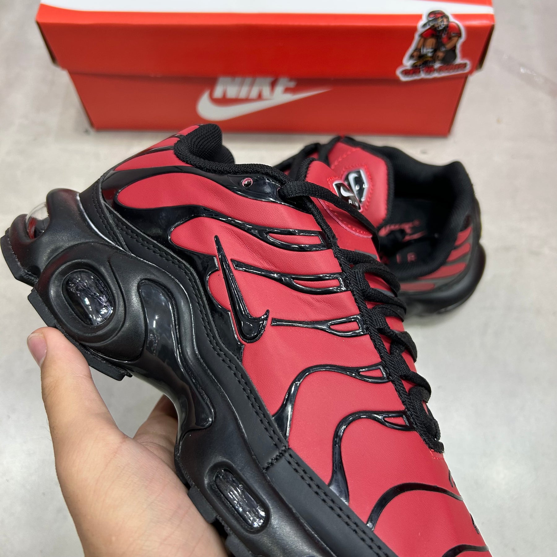 Air Max Plus Tn 1  “Black red”