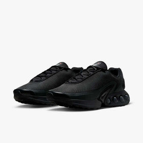 Air Max Plus Dn “Triple Black”