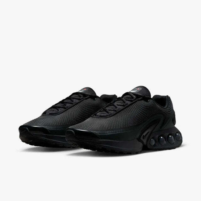 Air Max Plus Dn “Triple Black”